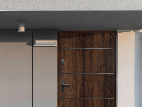 Jak wybrać odpowiednie zadaszenie nad drzwi? - OK Doors